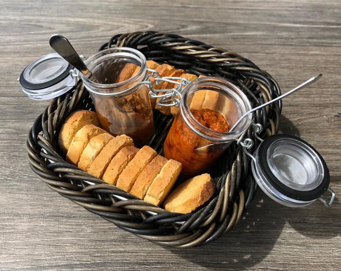 Logis Hotel & Restaurant Les Mouettes - Larmor Plage, Proche De Lorient Εξωτερικό φωτογραφία
